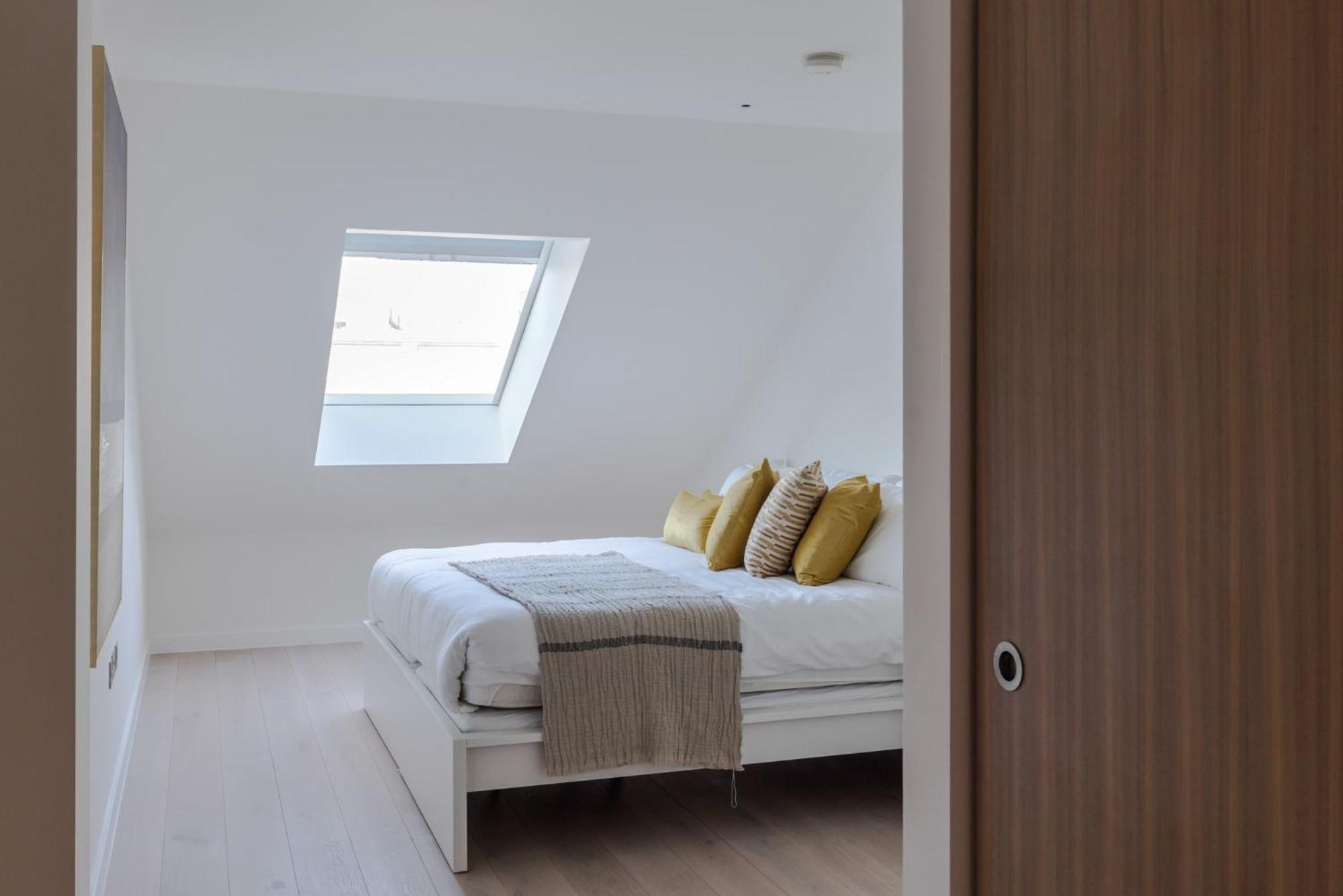 Zen Sanctuary - Soho - By Frankie Says Apartment London Bagian luar foto