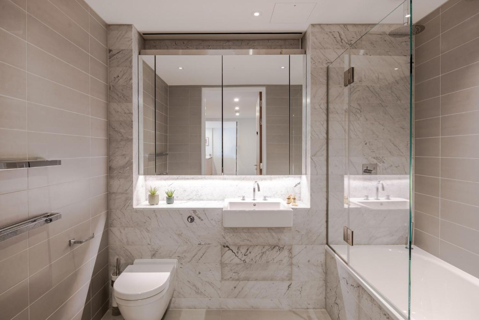 Zen Sanctuary - Soho - By Frankie Says Apartment London Bagian luar foto