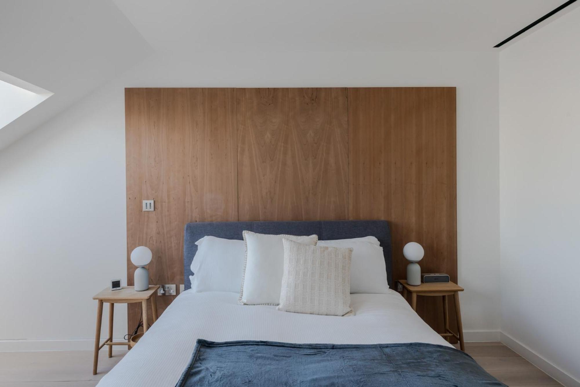 Zen Sanctuary - Soho - By Frankie Says Apartment London Bagian luar foto